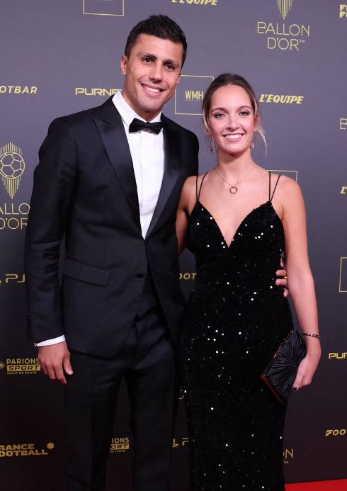 Laura with her boufriend Rodri during the Ballon d'Or 2023